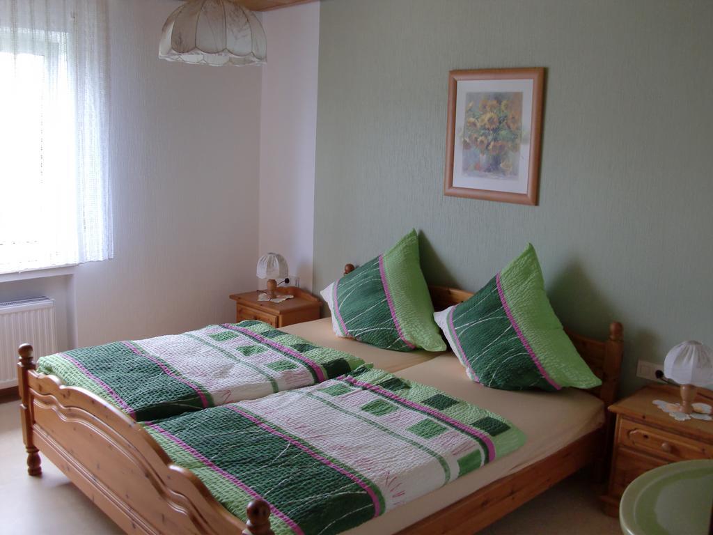 Ferienhaus Margaretha Hallschlag Екстериор снимка