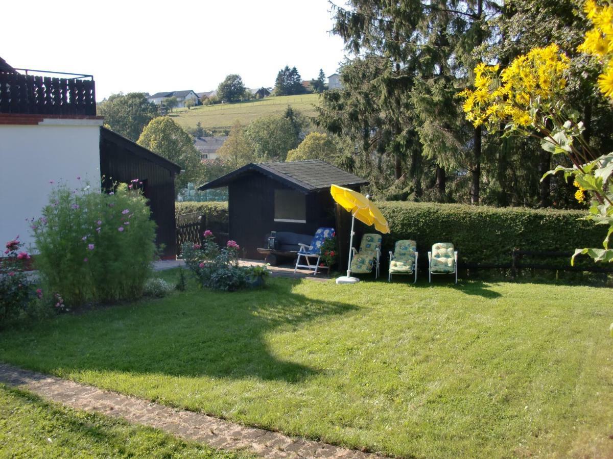 Ferienhaus Margaretha Hallschlag Екстериор снимка