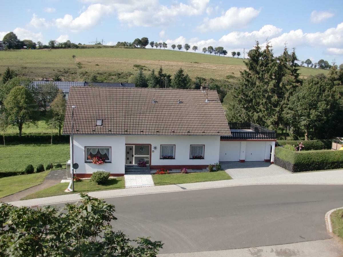 Ferienhaus Margaretha Hallschlag Екстериор снимка